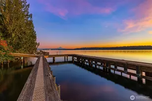 8001 West Mercer St, Mercer Island, WA 98040 - Photo 1