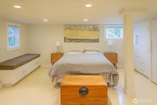 1557 Madrona Dr, Seattle, WA 98122 - Photo 13