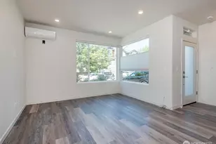 12032 33rd Ave NE, Seattle, WA 98125 - Photo 3