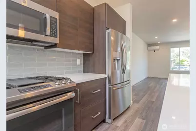 12032 33rd Ave NE #F, Seattle, WA 98125 - Photo 11
