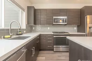 12032 33rd Ave NE, Seattle, WA 98125 - Photo 9