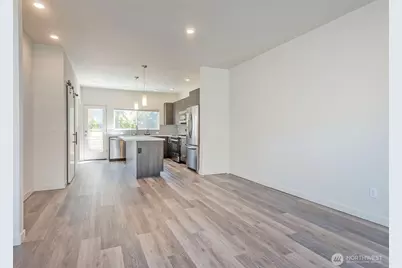 12032 33rd Ave NE #F, Seattle, WA 98125 - Photo 5