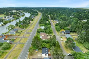 328 Ensign Ave NW, Ocean Shores, WA 98569 - Photo 21