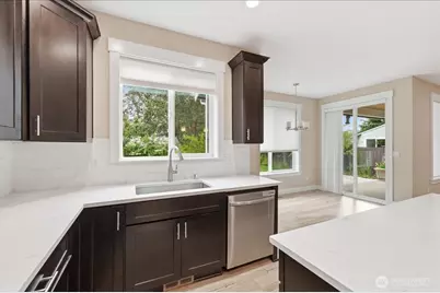 8316 Wildwood Avenue SW, Lakewood, WA 98498 - Photo 9