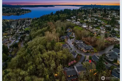 9026 NE 127th Place, Kirkland, WA 98034 - Photo 33