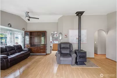 1806 Northwood Court NE, Tacoma, WA 98422 - Photo 3