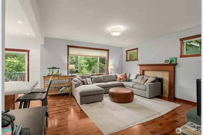 19036 18th Avenue NE, Shoreline, WA 98155 - Photo 5