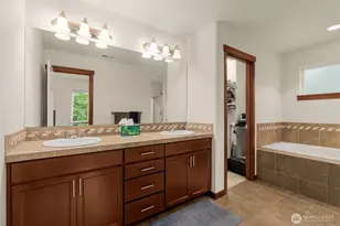 19036 18th Ave NE, Shoreline, WA 98155 - Photo 21