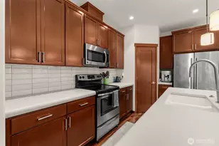 19036 18th Ave NE, Shoreline, WA 98155 - Photo 13