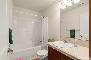 19036 18th Ave NE, Shoreline, WA 98155 - Photo 15