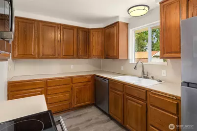 21124 50th Place W, Lynnwood, WA 98036 - Photo 9