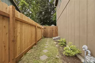 1416 Creekwood Ct SE, Olympia, WA 98501 - Photo 27