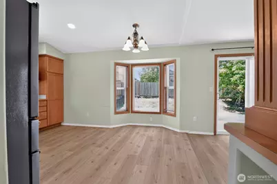 449 Dallas Street, Mount Vernon, WA 98274 - Photo 17