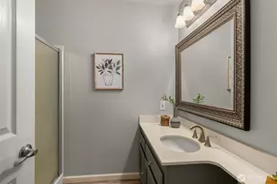 11416 NE 128th St, Kirkland, WA 98034 - Photo 17