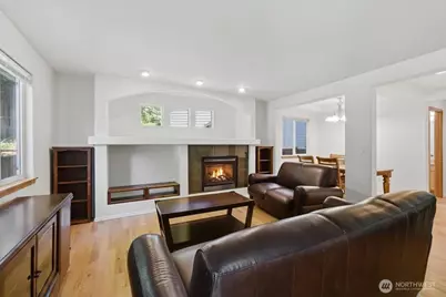 13906 26th Avenue W #V2, Lynnwood, WA 98087 - Photo 5