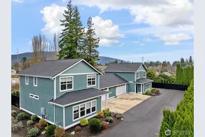 529 Ball Street #A & B, Sedro Woolley, WA 98284 - Photo 1