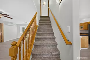 955 Doyle Ln, Oak Harbor, WA 98277 - Photo 23