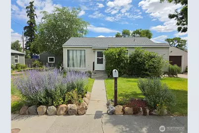 130 D Street NE, Ephrata, WA 98823 - Photo 1