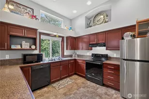 403 Jeff St, Mount Vernon, WA 98274 - Photo 5