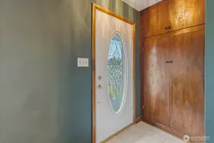 716 Woodard Ave NE, Castle Rock, WA 98611 - Photo 7