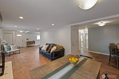 5606 Vickery Avenue E, Tacoma, WA 98443 - Photo 15