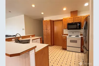 137 Canal Drive NE, Ocean Shores, WA 98569 - Photo 11