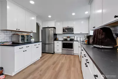 7518 211th Street E, Spanaway, WA 98387 - Photo 11