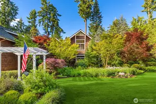 10374 Country Club Rd, Bainbridge Island, WA 98110 - Photo 3