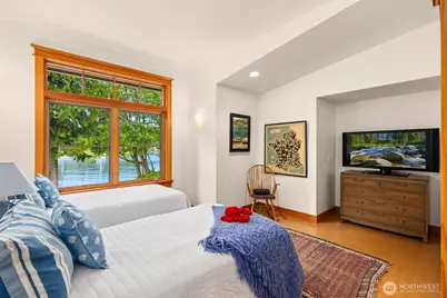 10374 Country Club Road, Bainbridge Island, WA 98110 - Photo 29