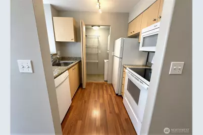 2818 Grand Avenue #B407, Everett, WA 98201 - Photo 5