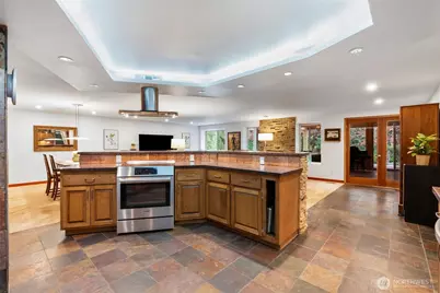 25119 NE 18th Street, Sammamish, WA 98074 - Photo 11