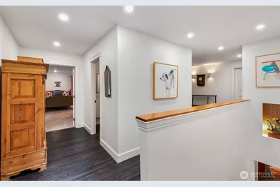 25119 NE 18th Street, Sammamish, WA 98074 - Photo 17