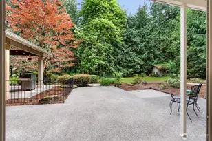 25119 NE 18th St, Sammamish, WA 98074 - Photo 23