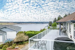 1550 13th Ct, Fox Island, WA 98333 - Photo 3