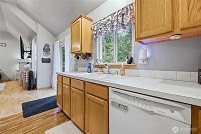 18821 Rampart Drive SE, Yelm, WA 98597 - Photo 7