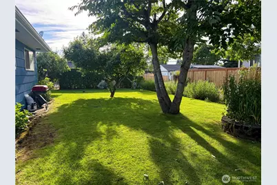 1323 Violet Meadow Street S, Tacoma, WA 98444 - Photo 5