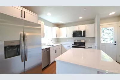 3111 E Camellia Way, Port Orchard, WA 98366 - Photo 9