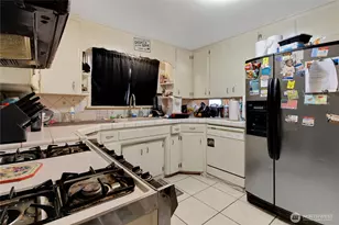 327 Chicago Blvd S, Pacific, WA 98047 - Photo 11