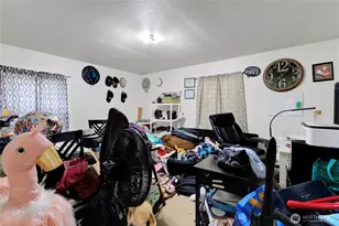 327 Chicago Blvd S, Pacific, WA 98047 - Photo 17