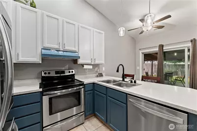 19612 12th Avenue Ct E, Spanaway, WA 98387 - Photo 11