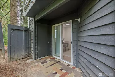 23410 18th Avenue S #J102, Des Moines, WA 98198 - Photo 19