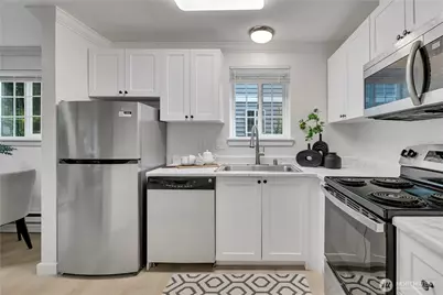 23410 18th Avenue S #J102, Des Moines, WA 98198 - Photo 11