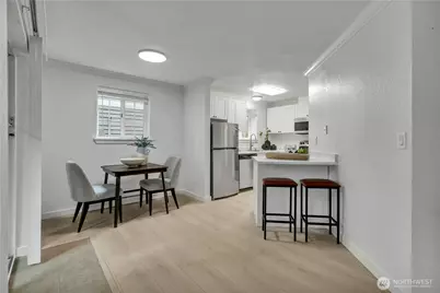 23410 18th Avenue S #J102, Des Moines, WA 98198 - Photo 5