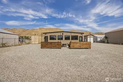 102 Lakeshore Drive, Pateros, WA 98846 - Photo 3