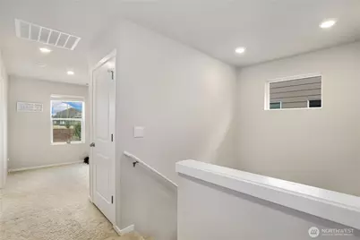 18708 Emmons Court E, Puyallup, WA 98374 - Photo 11