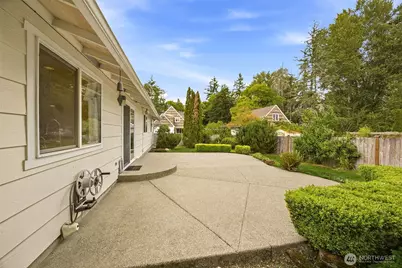9525 E E Street, Tacoma, WA 98445 - Photo 19