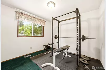 9525 E E Street, Tacoma, WA 98445 - Photo 15