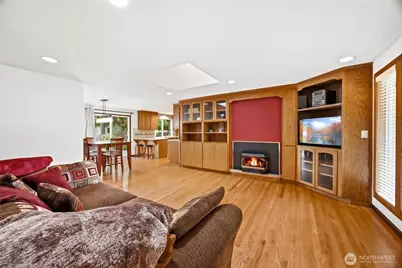 9525 E E Street, Tacoma, WA 98445 - Photo 5