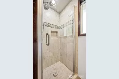 9525 E E Street, Tacoma, WA 98445 - Photo 17
