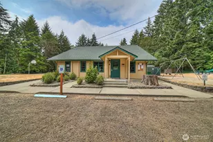 22035 Sea Vista NE, Poulsbo, WA 98370 - Photo 39